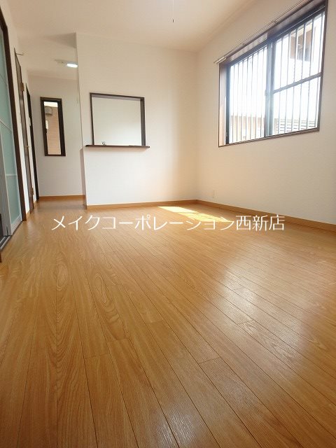 ディエンテコート リビング