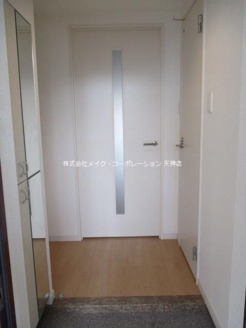 プルメリア高砂 玄関