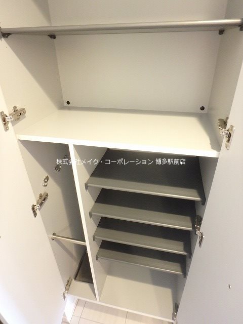 エンクレスト博多STYLE  玄関