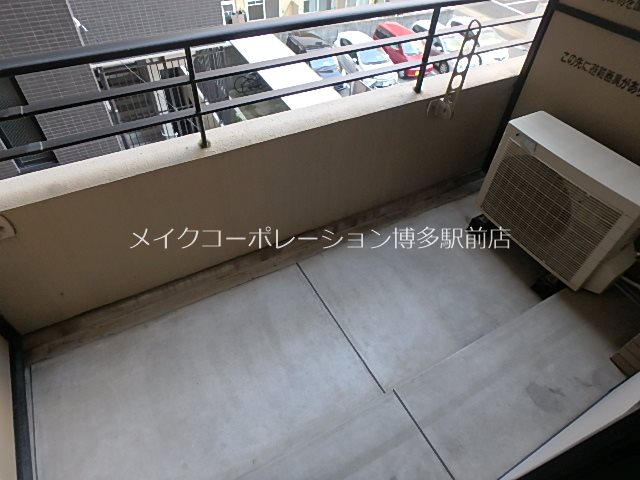 エンクレスト大博通り ベランダ