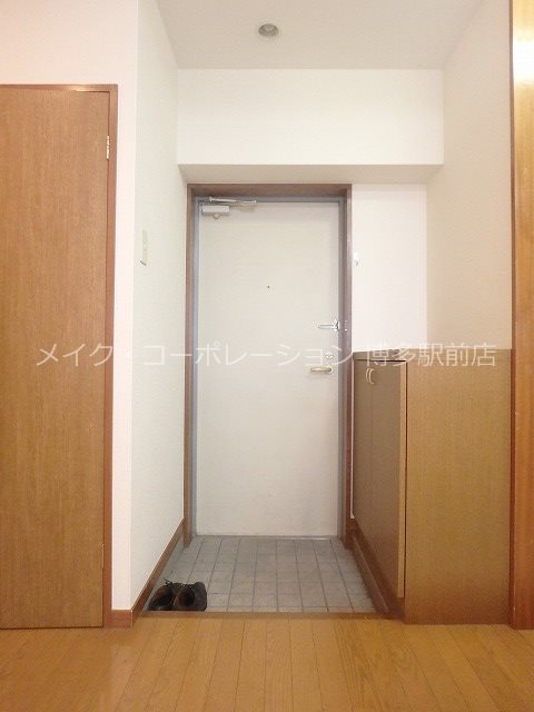 エントランスⅡ 玄関
