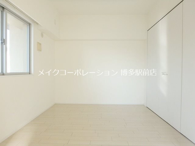 ナビールコート薬院  ベッドルーム