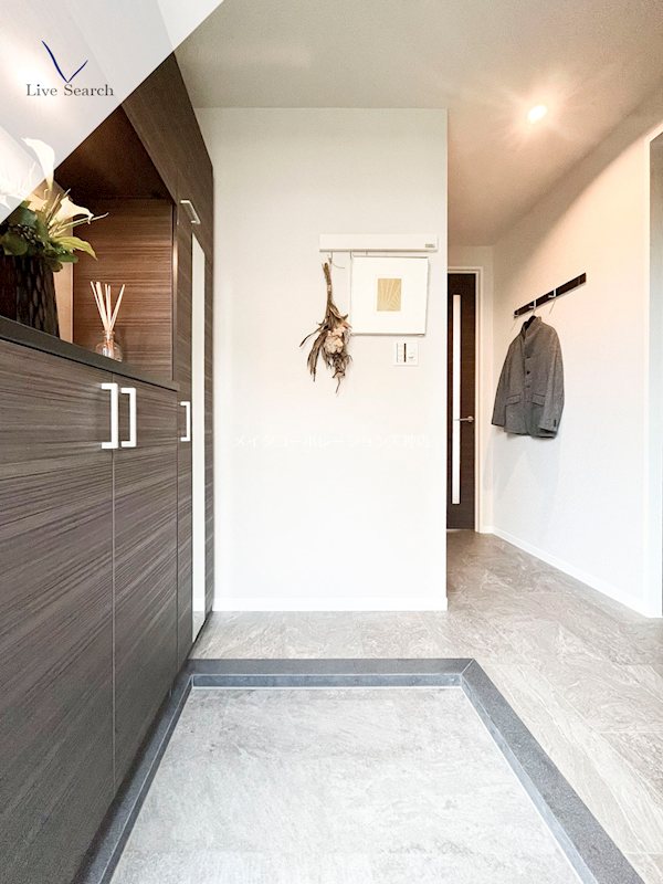 玄関 ディアス白金 玄関