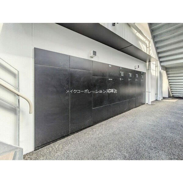 YAKUIN SQUARE ベランダ