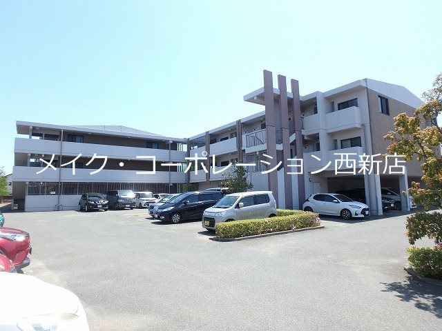 カトルセゾン有田 外観