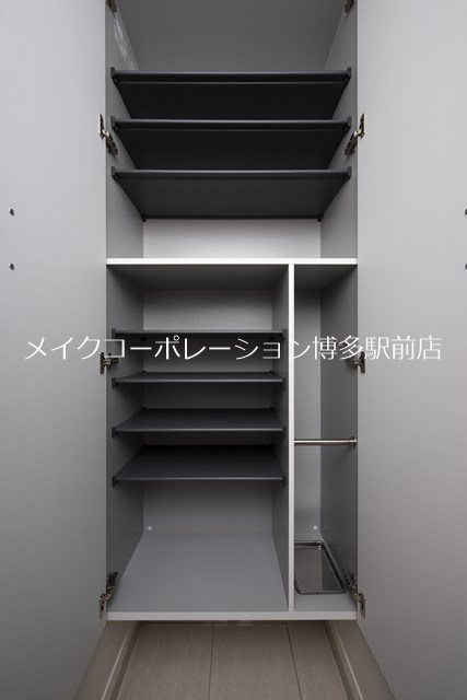 エンクレスト天神TERRACE 玄関