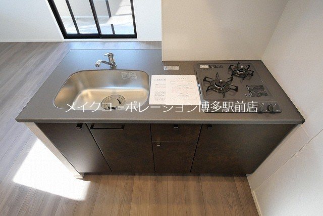 エンクレスト博多駅南GRACE キッチン