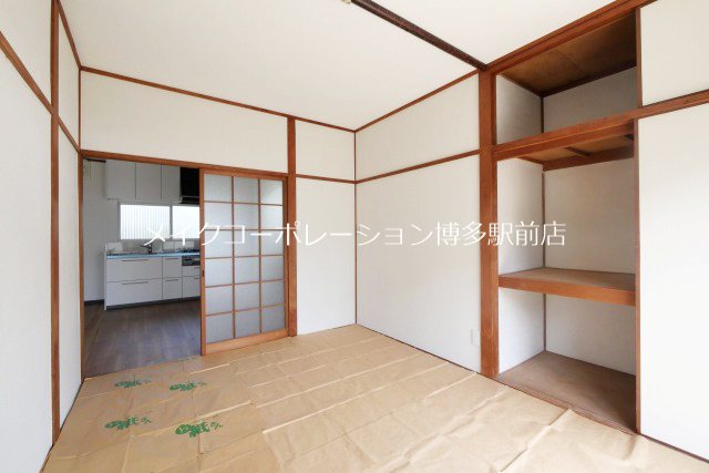 唐人町２丁目貸家 リビング