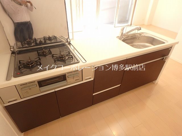 アルファライフ博多プレシャス キッチン