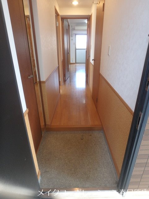 プレステージ板付 玄関
