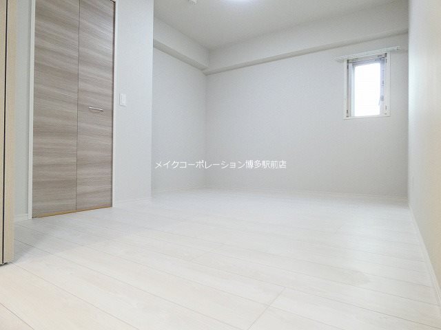 グランデール博多 ベッドルーム