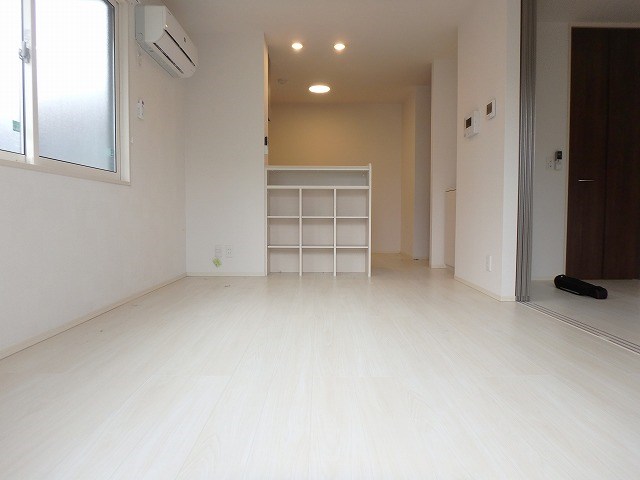 D-roomメゾン空港通 リビング