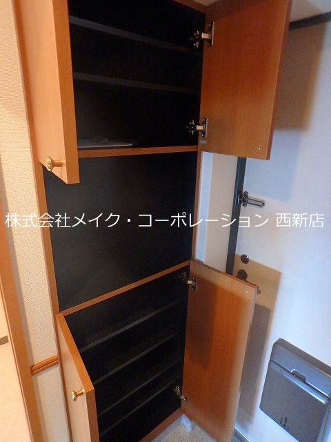 玄関 アドラブール七隈 玄関