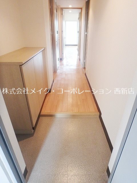プライムメゾン百道浜 玄関