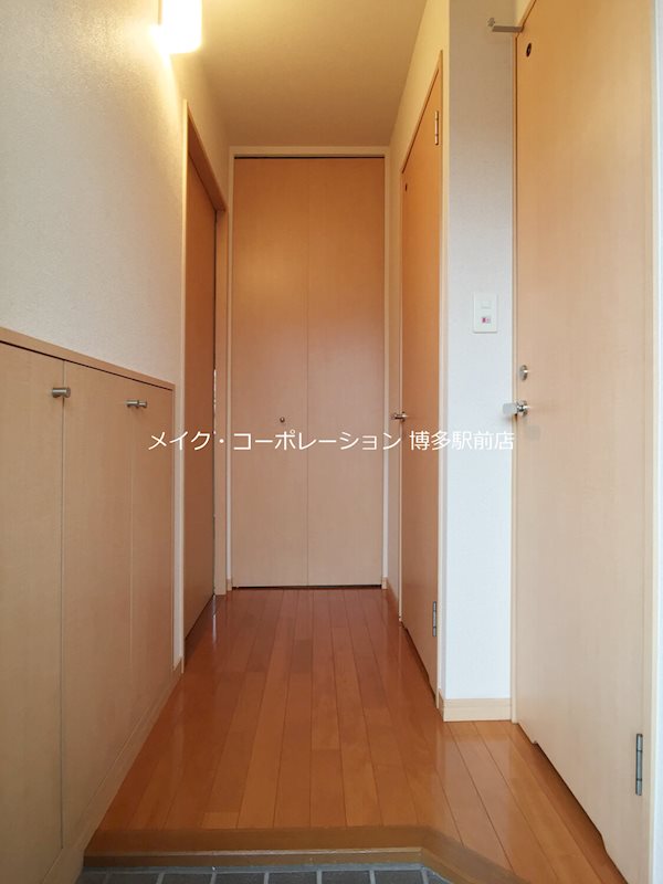 ソフィア高宮Ａ館  玄関