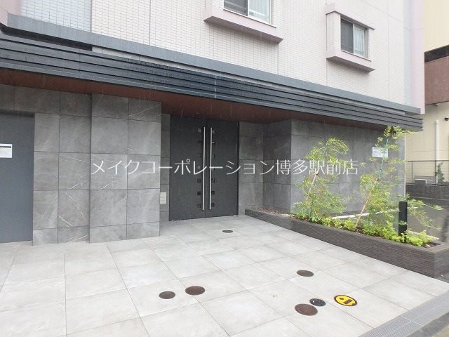 ネストピア東比恵駅前 外観