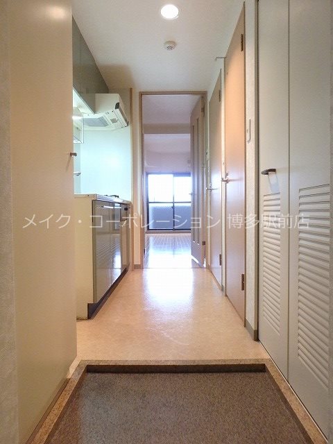 レシェンテ・ヴィラ東福岡 玄関