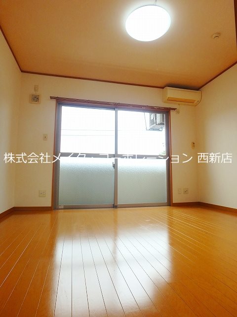 オアシス西新 リビング