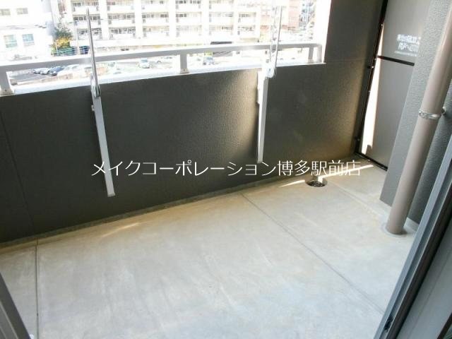 Ｆ・ＰＡＲＣＧＲＡＮＤＭＡＲＫ天神 ベランダ