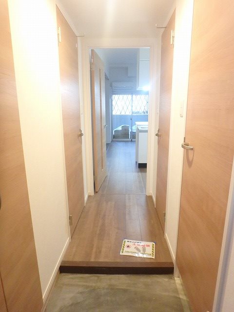 フォレスト別府 玄関