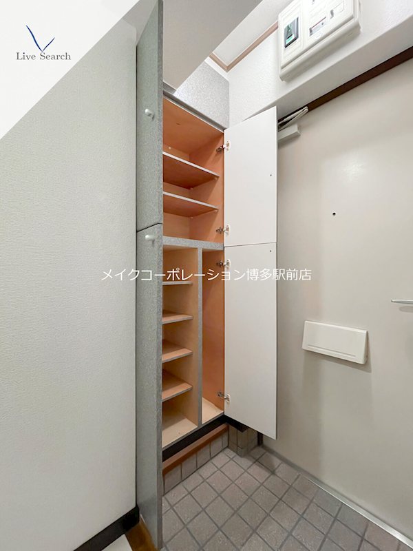 いわき6番館 玄関