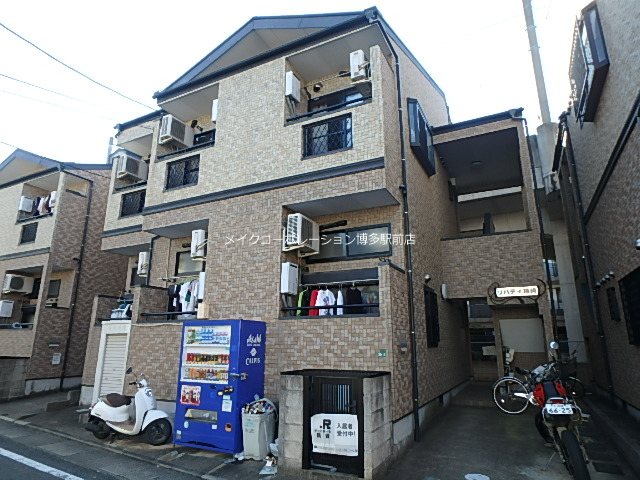 リバティ箱崎 外観