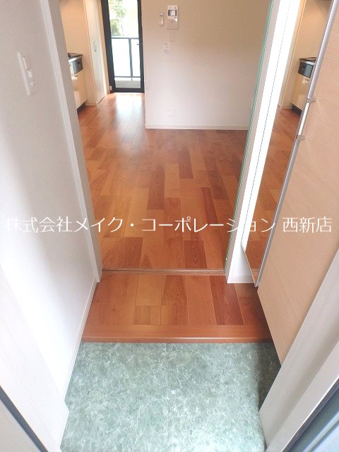 BBコート姪浜 玄関