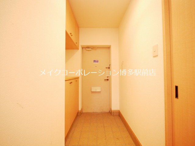 レジディア天神南  玄関