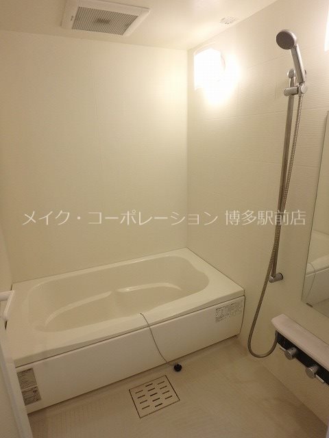 モンレーヴ博多駅南  風呂画像