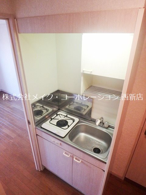 ダイナコートエスタディオ西新南  キッチン
