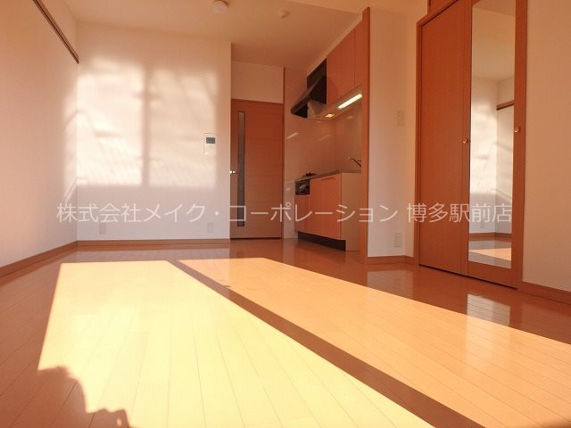 ピュアドーム博多ルネサンス リビング