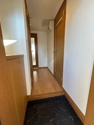 ベルグランデ西新 玄関