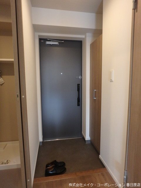 写真は同型タイプ ヴェルデ博多サウス 玄関