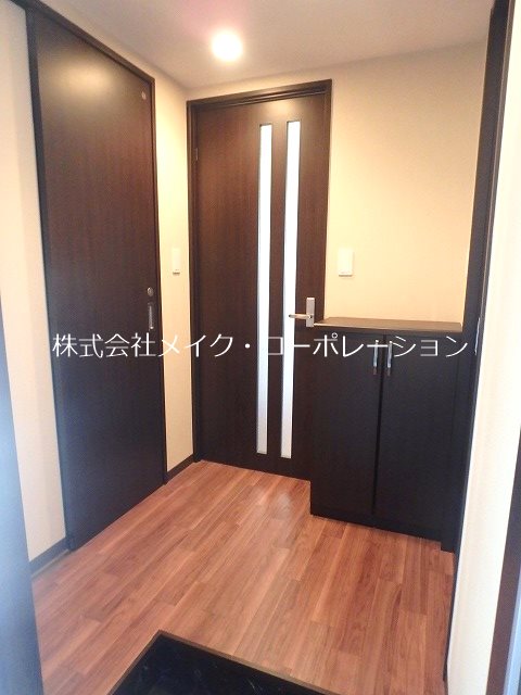 ビータス賀茂参番館～ネット無料～ 玄関