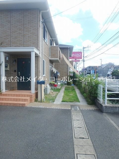 メープルコートD棟～駐車場2台付き その他外観1
