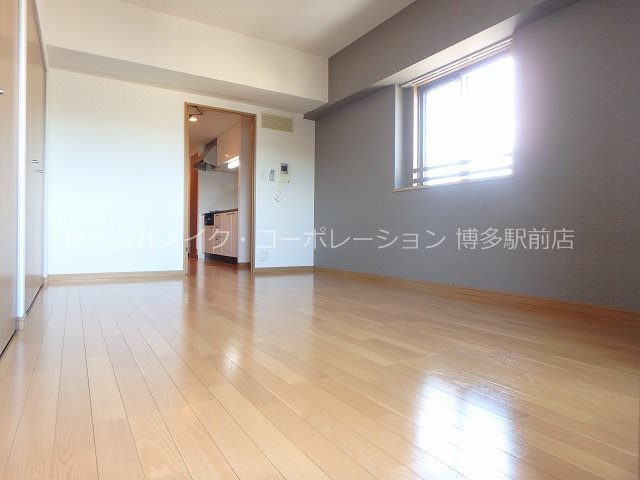 オーキッドレジデンス上呉服 リビング