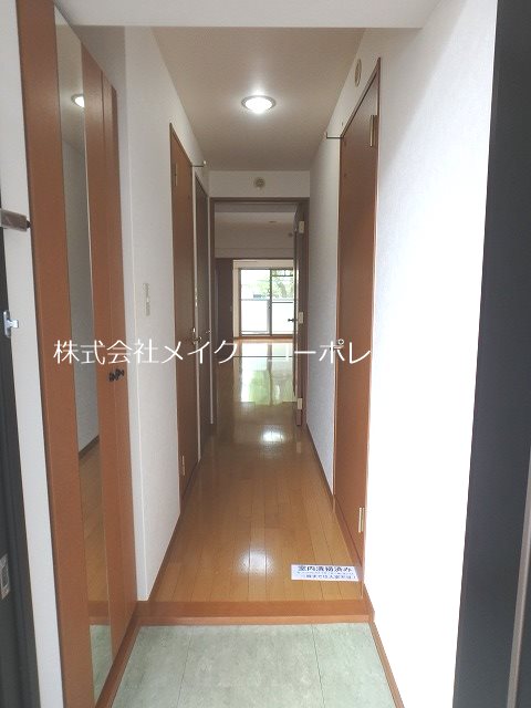 プレジオ荒江 玄関