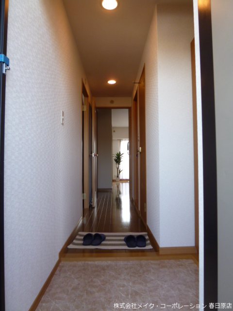 写真は同型タイプ ソシアつつじヶ丘 玄関