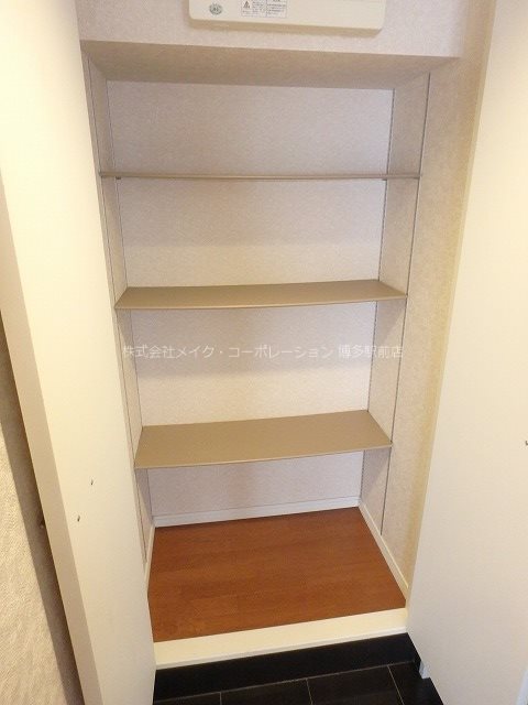 サヴォイバンヤンツリー 玄関