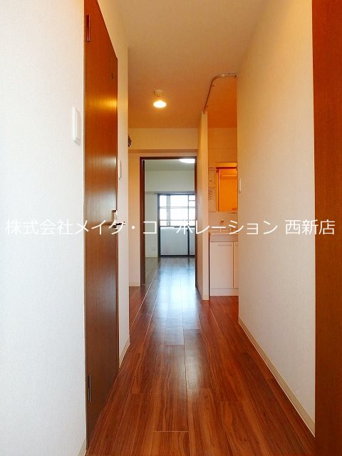 ラ・リヴィエール 玄関