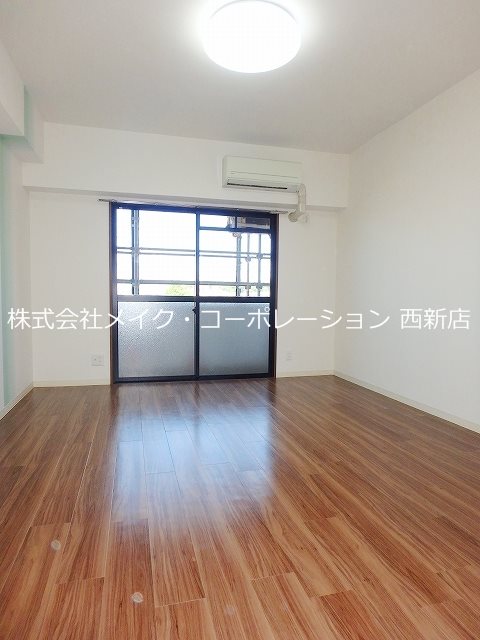 ラ・リヴィエール リビング