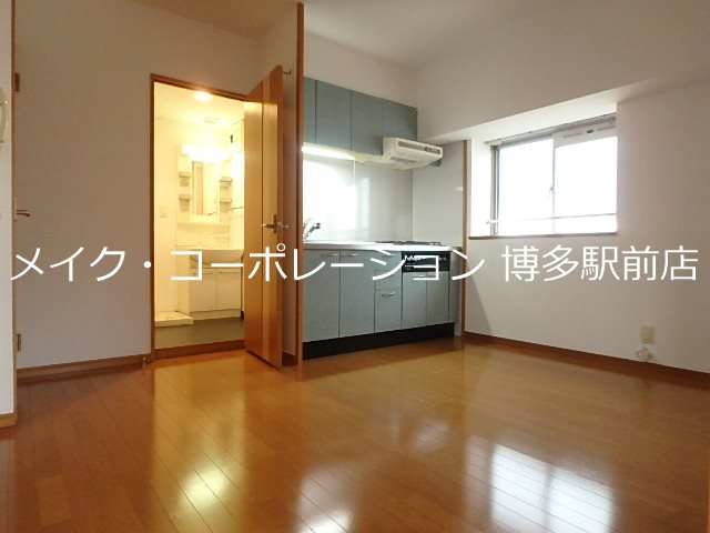 ピュアドームデュエル博多 リビング