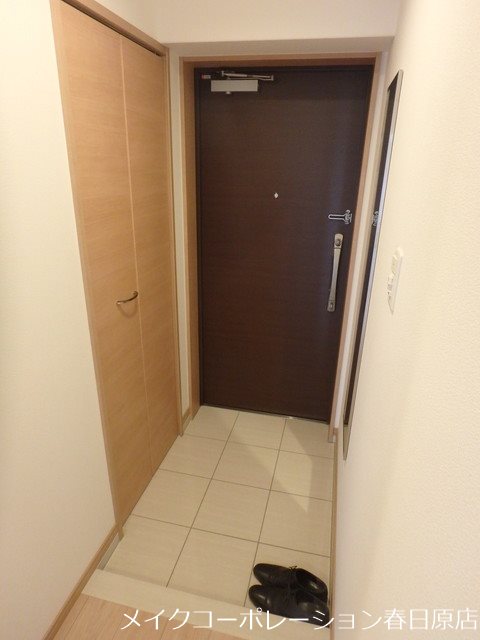 写真は同型タイプ BPRレジデンス高宮 玄関