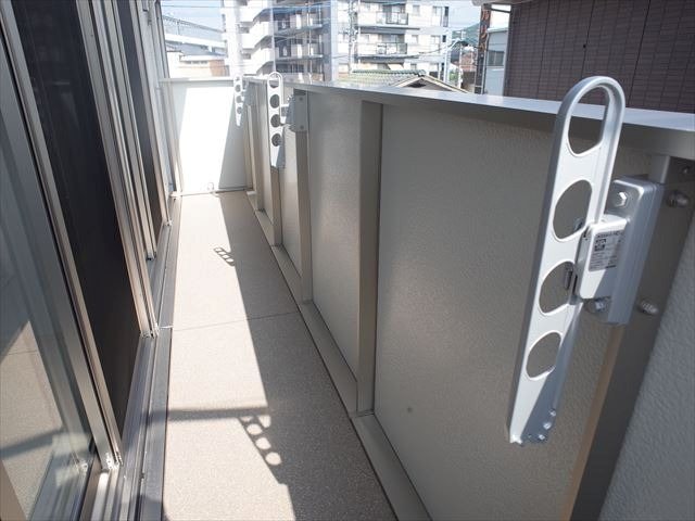 D-roomピトレスク弐番館～駐車場無料～ ベランダ