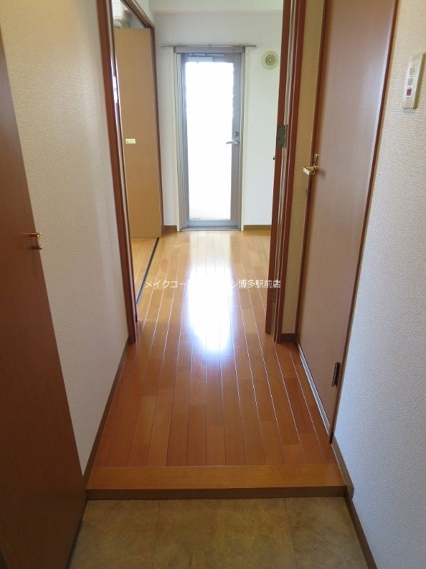 リファレンス呉服町 玄関
