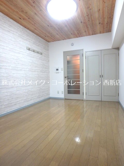 ロイヤルコンフォート荒江Ⅱ リビング