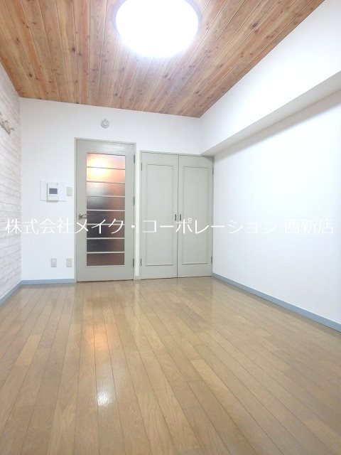 ロイヤルコンフォート荒江Ⅱ ベッドルーム