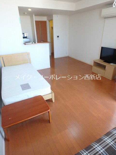 ※家具付きプランのお部屋の写真 ラクレイス西新レジデンシャルタワー リビング