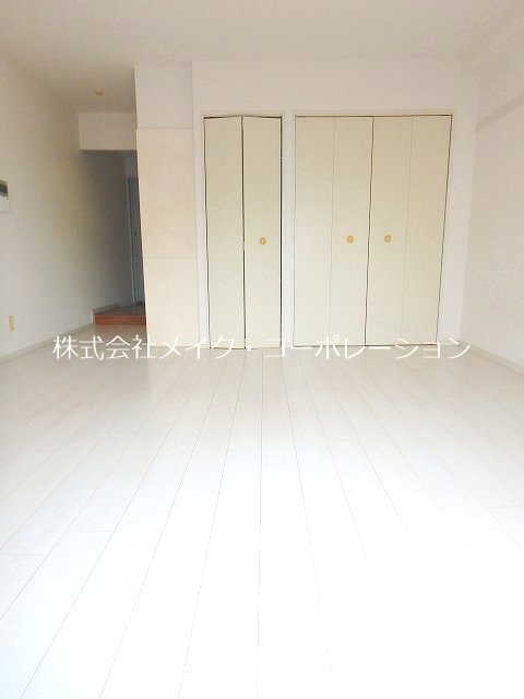プチメゾン西新ジャスミン館 リビング