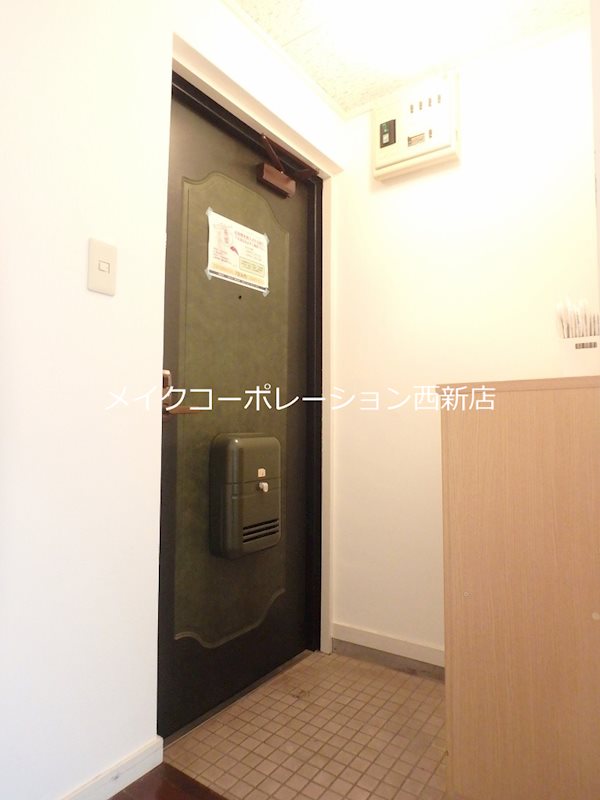 フォルム西新 玄関
